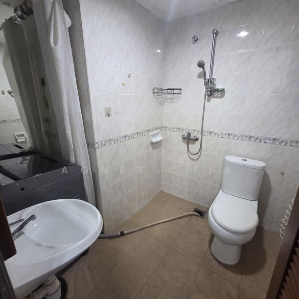 Condominium for Rent at Vista Damai - Agnes Chia - Bathroom - PropertyGuru.com.my