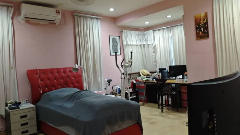 3-storey Terraced House for Sale in Jalan Klang Lama (Old Klang Road) (Kuala Lumpur) - KC Tan - PropertyGuru.com.my