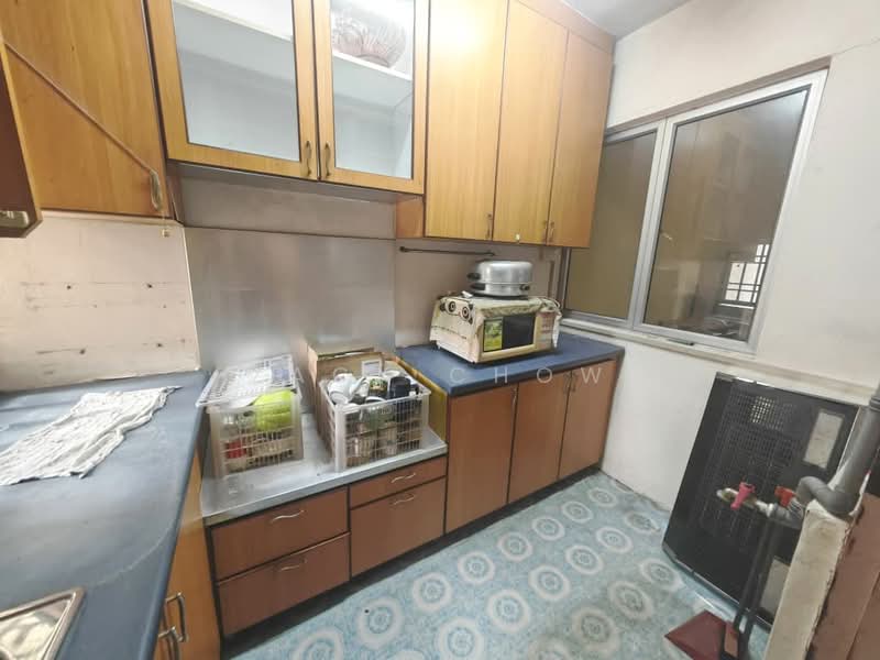 Flat for Sale at Sri Intan - Zack Chow - Kitchen - PropertyGuru.com.my