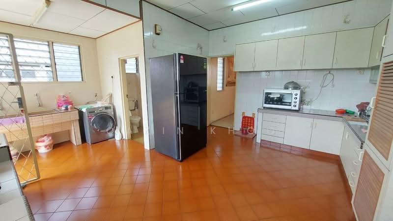 Semi-Detached House for Sale in Taman Mansion (Ipoh) - Qazin Khoo - Kitchen - PropertyGuru.com.my
