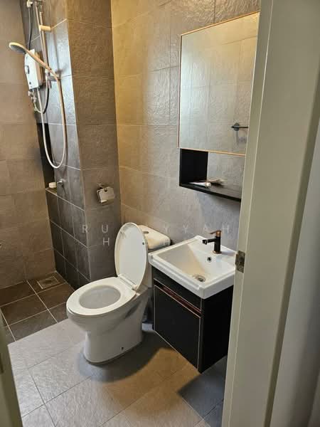 Servis Apartment untuk Disewa di Residensi Ostia - Ruqayyah Hashim - Bathroom - PropertyGuru.com.my