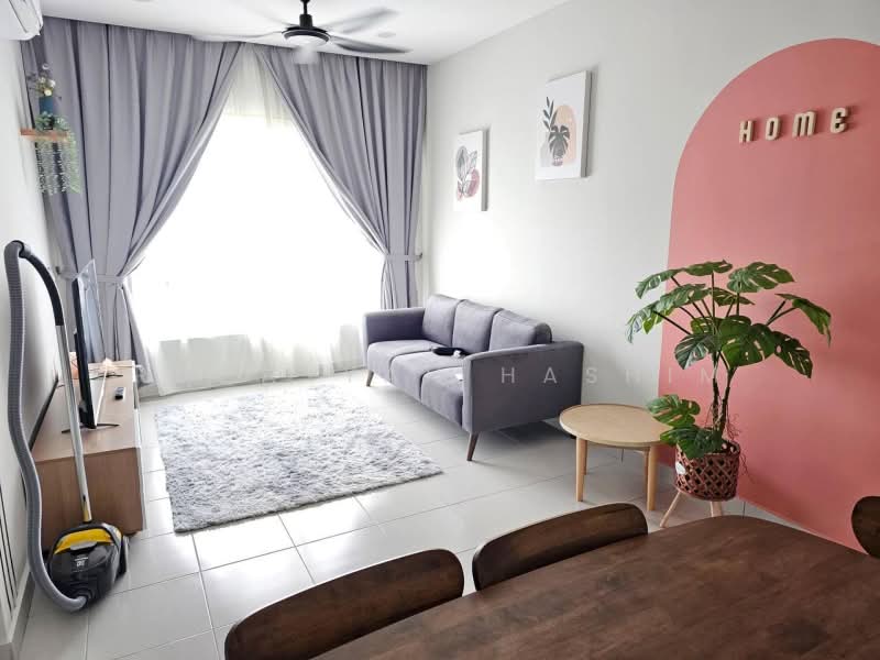 Servis Apartment untuk Disewa di Residensi Ostia - Ruqayyah Hashim - Living Room - PropertyGuru.com.my