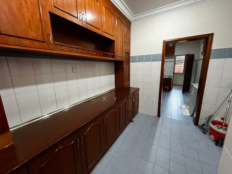 2-storey Terraced House for Rent in Penampang (Sabah) - Jacky Lai - Kitchen - PropertyGuru.com.my