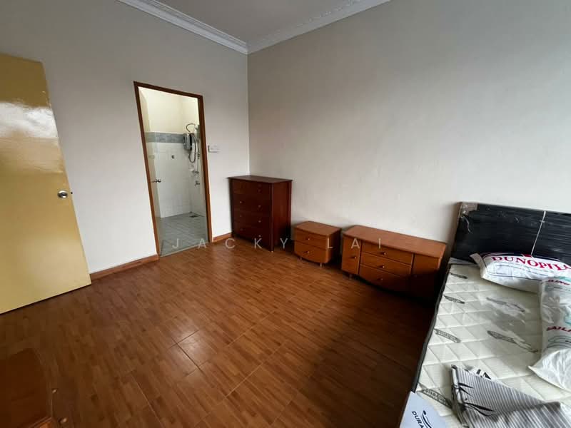 2-storey Terraced House for Rent in Penampang (Sabah) - Jacky Lai - Bedroom - PropertyGuru.com.my