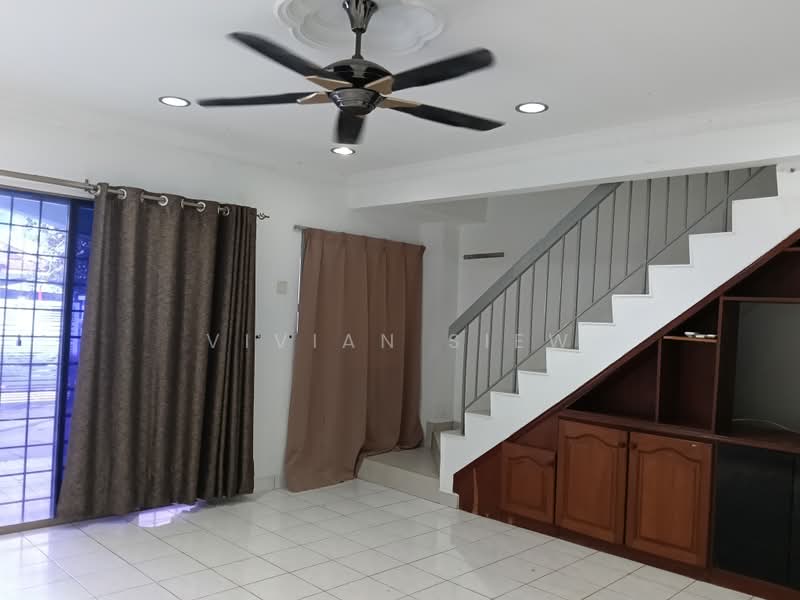 2-storey Terraced House for Rent in Bandar Puchong Utama (Puchong) - Vivian Siew - Living Room - PropertyGuru.com.my