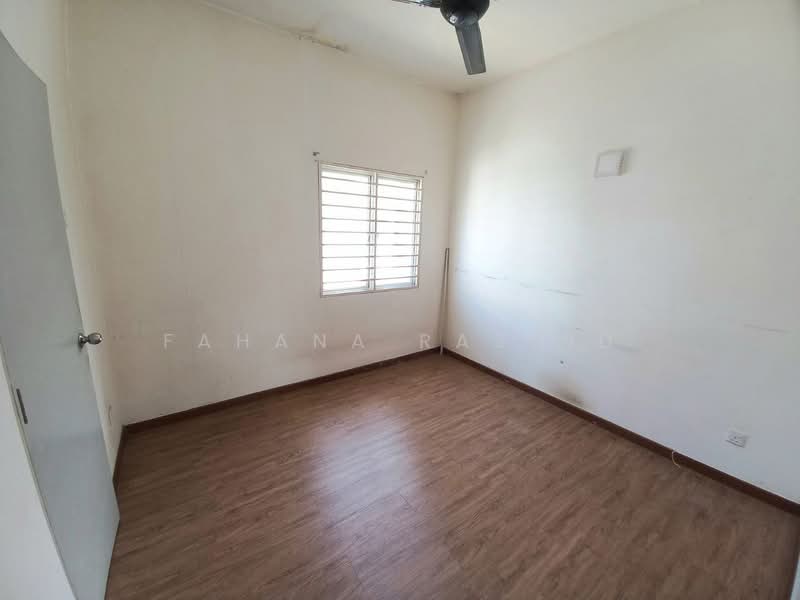 2-storey Terraced House for Sale in Sungai Buloh (Selangor) - Fahana Rashid - Interior - PropertyGuru.com.my
