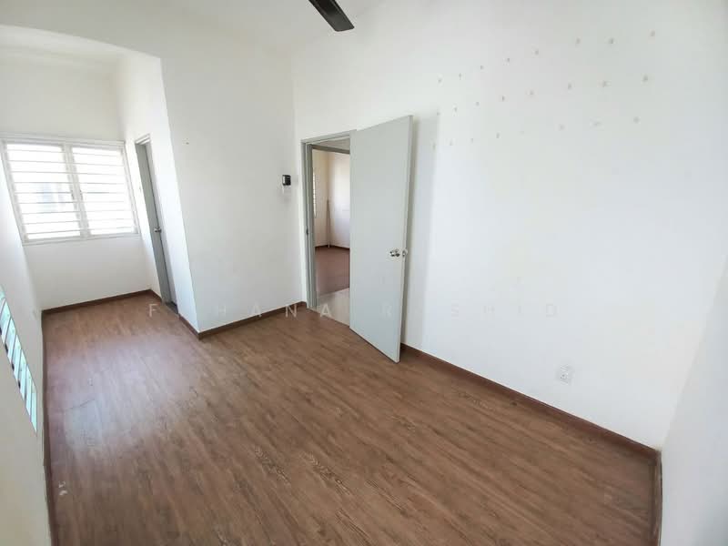 2-storey Terraced House for Sale in Sungai Buloh (Selangor) - Fahana Rashid - Interior - PropertyGuru.com.my