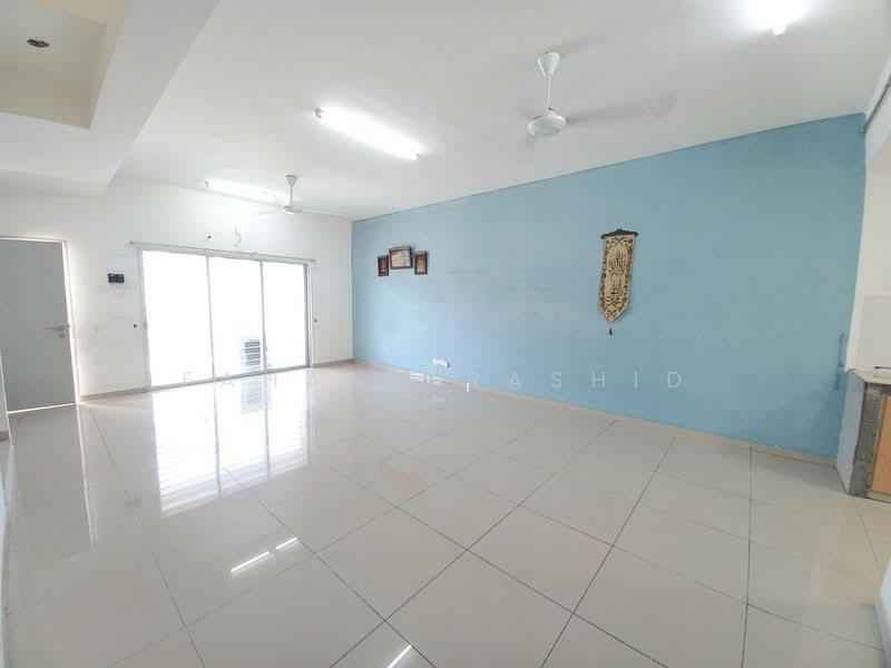 2-storey Terraced House for Sale in Sungai Buloh (Selangor) - Fahana Rashid - Living Room - PropertyGuru.com.my