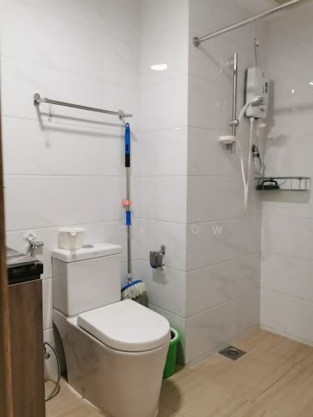 Servis Apartment untuk Disewa di Country Garden Central Park - Nick Low - Bathroom - PropertyGuru.com.my