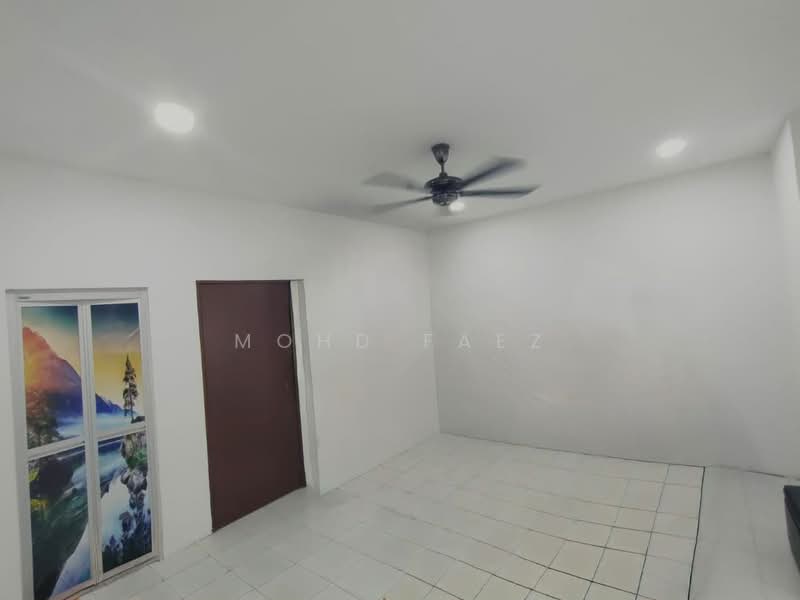 2-storey Terraced House for Sale in Taman Scientex Pasir Gudang (Pasir Gudang) - Mohd Faez - Interior - PropertyGuru.com.my