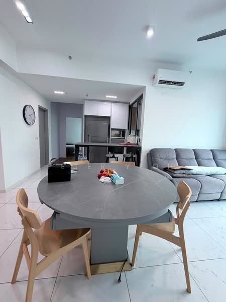 Servis Apartment untuk Disewa di Suasana @ Utropolis - Peter Yeoh - Living Room - PropertyGuru.com.my