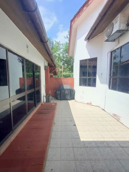 Bungalow for Sale in Sungai Buloh (Selangor) - Fahana Rashid - Exterior - PropertyGuru.com.my