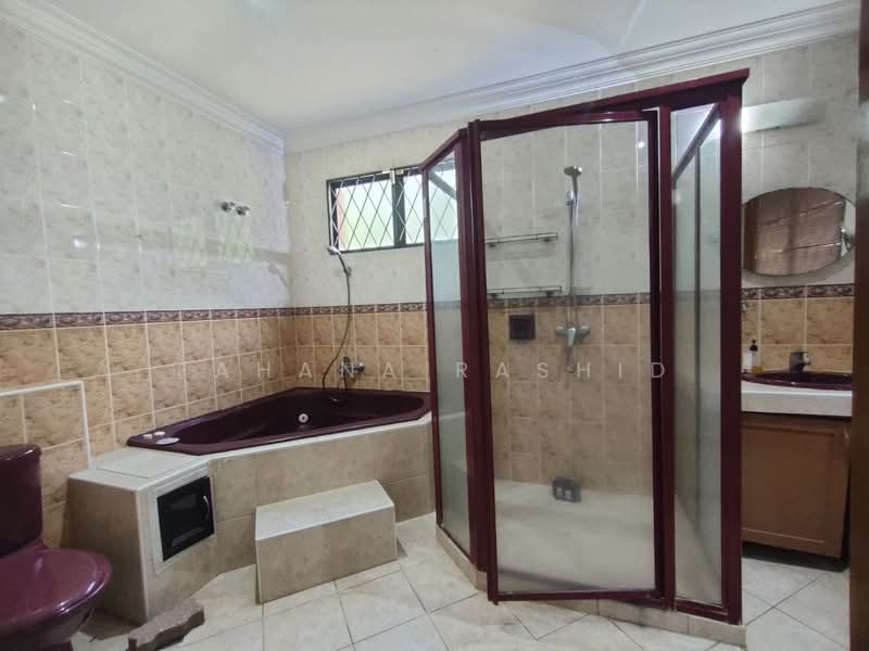 Bungalow for Sale in Sungai Buloh (Selangor) - Fahana Rashid - Bathroom - PropertyGuru.com.my