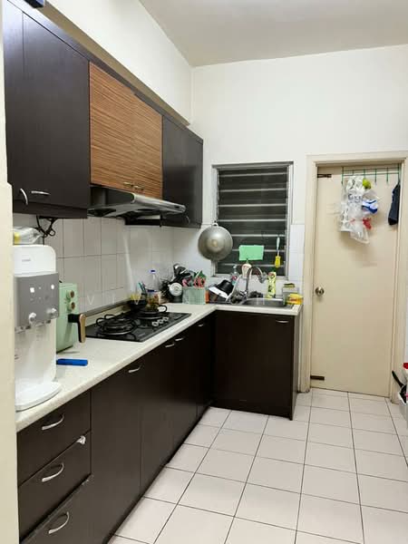 Condominium for Sale at Seri Maya Condominium - Viven Chia - Kitchen - PropertyGuru.com.my