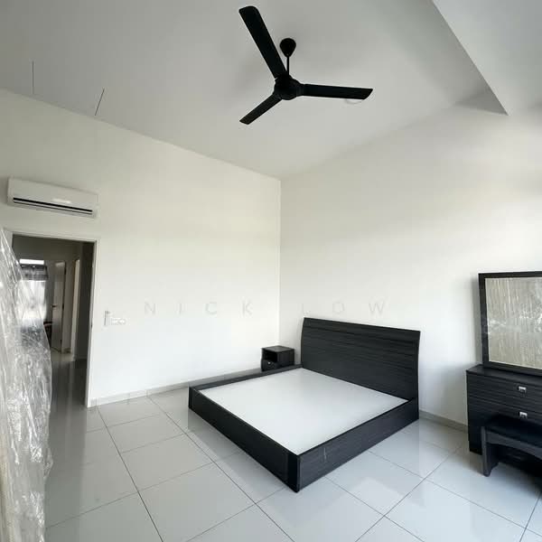 Rumah Teres 2 Tingkat untuk Disewa di Setia Eco Gardens (Gelang Patah) - Nick Low - Bedroom - PropertyGuru.com.my