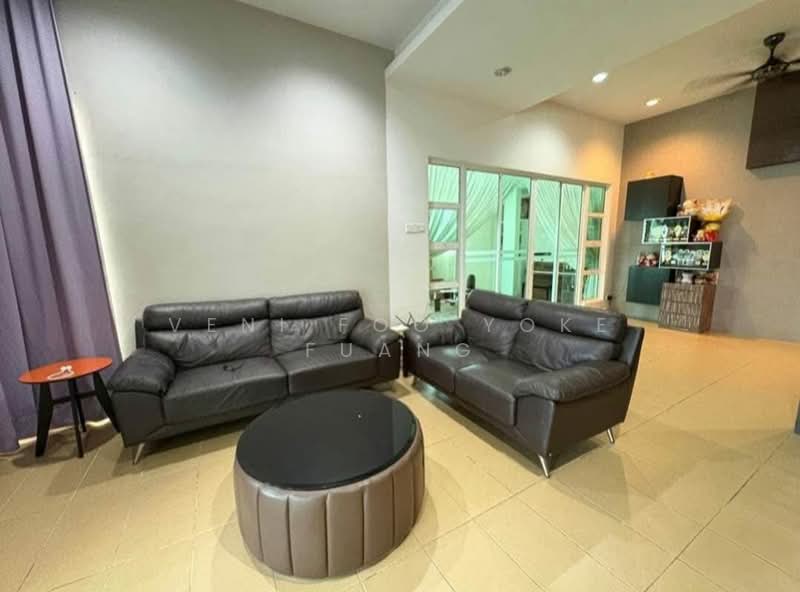 Rumah Teres 1 Tingkat untuk Dijual di Setia Alam (Selangor) - Veni Foo Yoke Fuang - Living Room - PropertyGuru.com.my