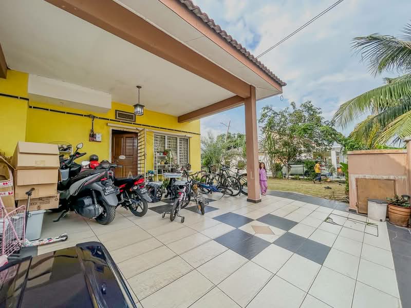 Rumah Teres 2 Tingkat untuk Dijual di Bandar Baru Salak Tinggi (Sepang) - Hairi Halim - PropertyGuru.com.my