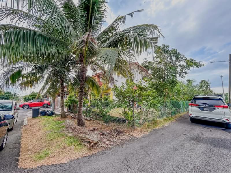 Rumah Teres 2 Tingkat untuk Dijual di Bandar Baru Salak Tinggi (Sepang) - Hairi Halim - PropertyGuru.com.my