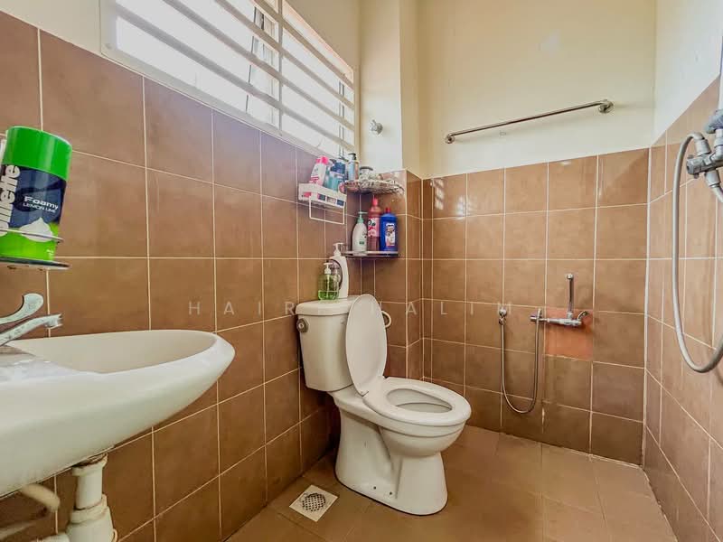 Rumah Teres 2 Tingkat untuk Dijual di Bandar Baru Salak Tinggi (Sepang) - Hairi Halim - PropertyGuru.com.my