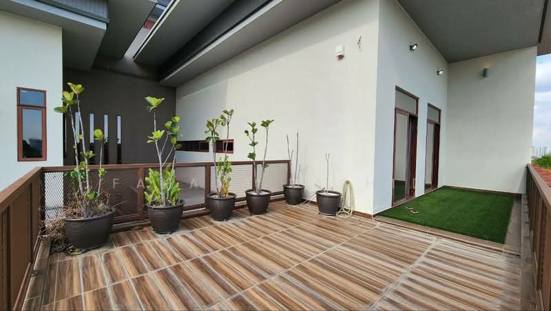 Rumah Banglo untuk Dijual di Shah Alam (Selangor) - Fahana Rashid - Balcony - PropertyGuru.com.my