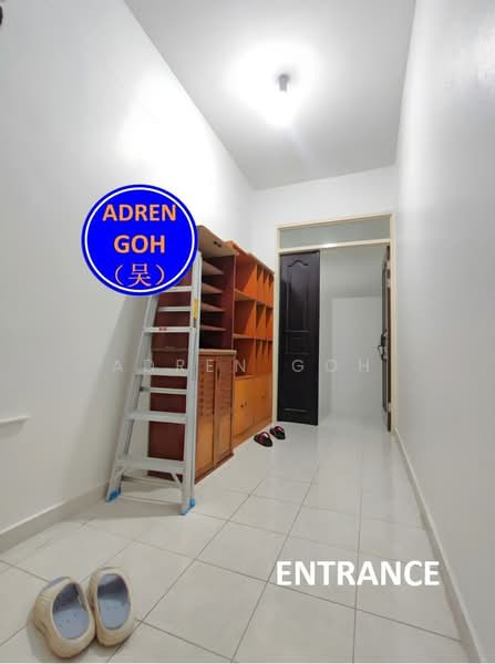 Kondominium untuk Disewa di University Heights - Adren Goh - Entrance - PropertyGuru.com.my