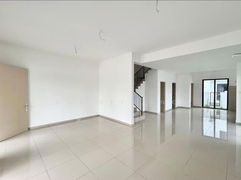2-storey Terraced House for Sale in Bandar Dato Onn (Tebrau) - Ewe Bee Leng - Living Room - PropertyGuru.com.my