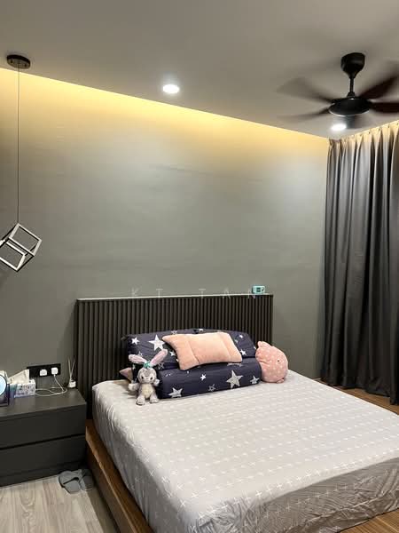Service Residence for Sale at 8Scape Residence @ Sutera - KT Tan - Bedroom - PropertyGuru.com.my