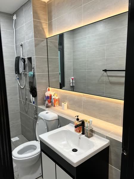 Service Residence for Sale at 8Scape Residence @ Sutera - KT Tan - Bathroom - PropertyGuru.com.my