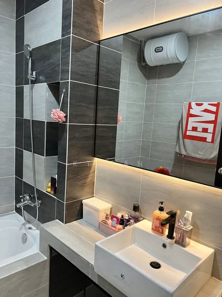 Service Residence for Sale at 8Scape Residence @ Sutera - KT Tan - PropertyGuru.com.my