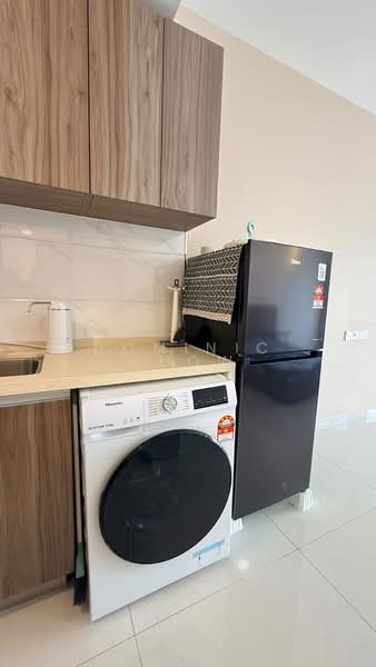 Servis Apartment untuk Disewa di Country Garden Central Park - Dominic Chow - Kitchen - PropertyGuru.com.my