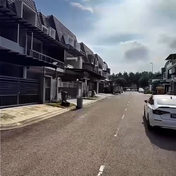 Rumah Teres 2.5 Tingkat untuk Dijual di Kempas (Johor Bahru) - Wennes Go - Exterior - PropertyGuru.com.my