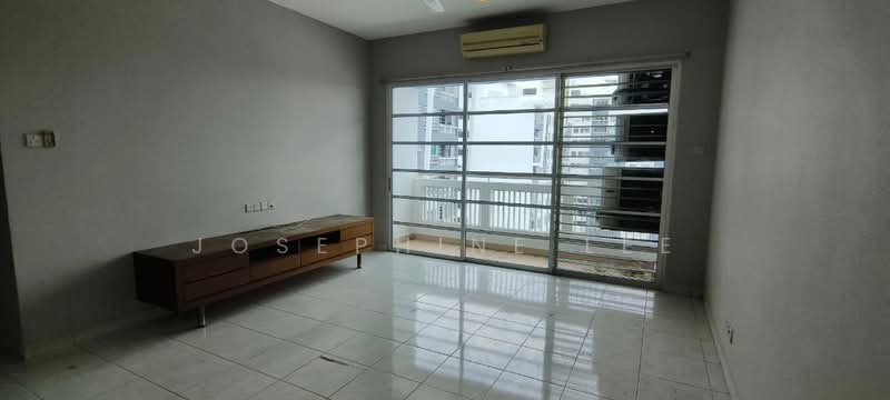 Condominium for Sale at Sterling - Josephine Lee - Living Room - PropertyGuru.com.my