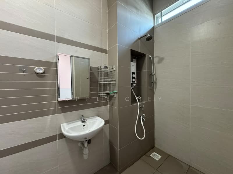 Condominium for Rent at The Seed Taman Sutera Utama - Apple Chey - Bathroom - PropertyGuru.com.my