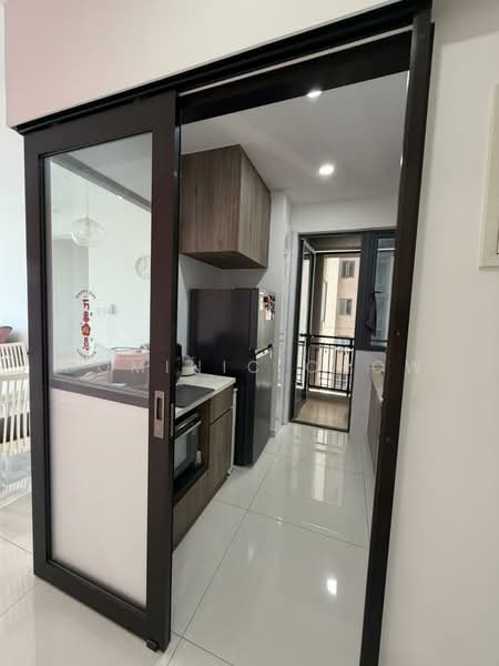Servis Apartment untuk Disewa di Country Garden Central Park - Dominic Chow - Kitchen - PropertyGuru.com.my
