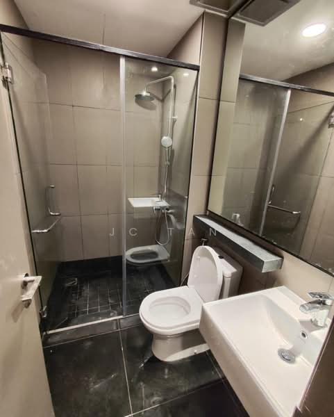 Service Residence for Rent at Bloomsvale Menara Vista Petaling - JC Tan - Bathroom - PropertyGuru.com.my