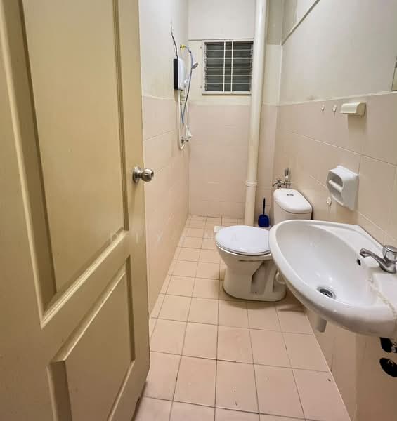Condominium for Rent at Sentul Utama Condominium - Diyana . - Bathroom - PropertyGuru.com.my