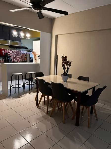 Condominium for Rent at Sentul Utama Condominium - Diyana . - Dining Room - PropertyGuru.com.my