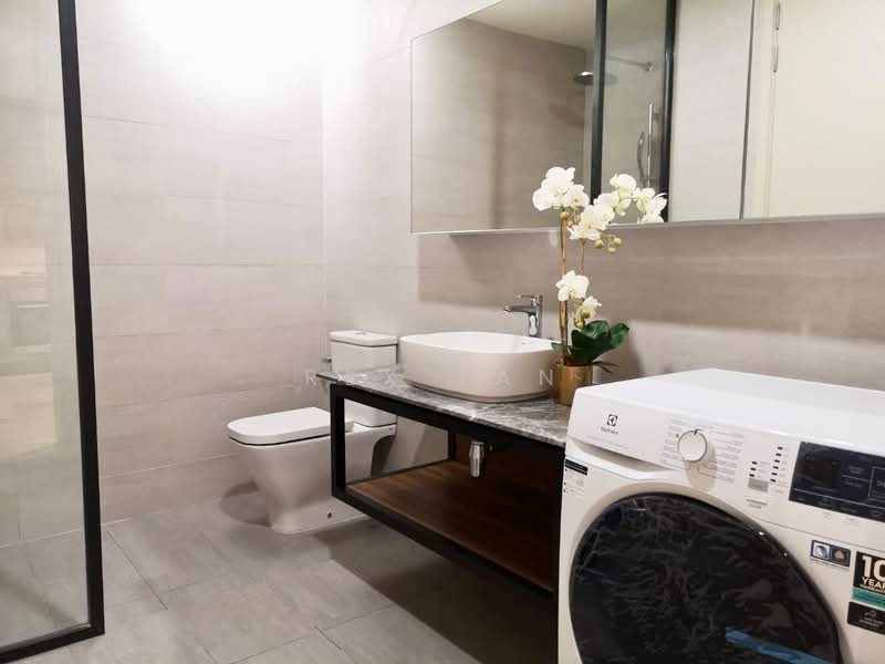 Servis Apartment untuk Disewa di Residensi Solaris Parq - Rex Tan - Bathroom - PropertyGuru.com.my