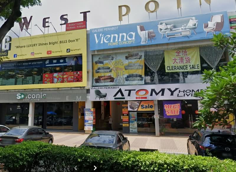 Shop for Rent in Bandar Utama (Selangor) - Emily Thea - Exterior - PropertyGuru.com.my