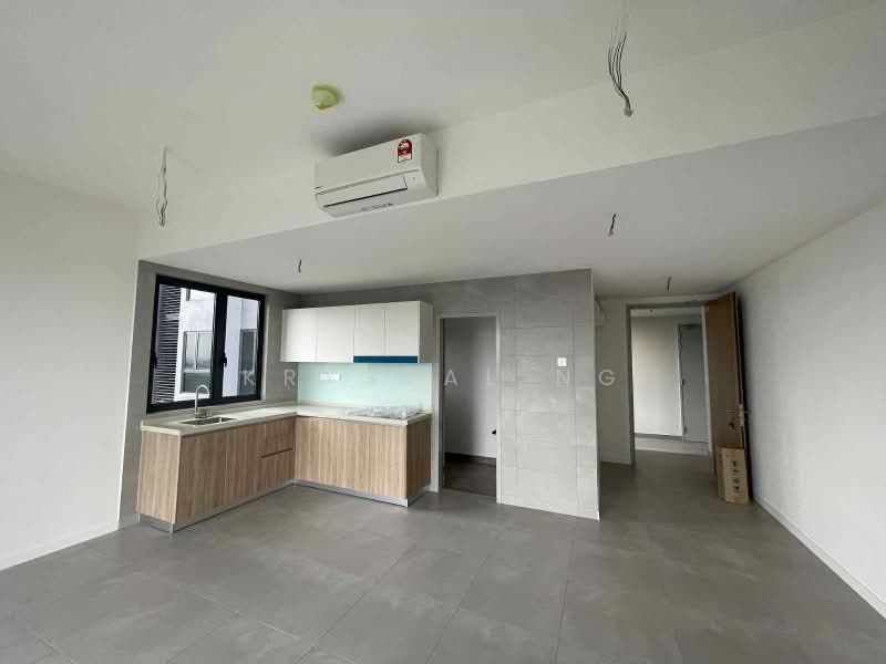 Service Residence for Sale at Alira @ Metropark Subang - Krystal Ng - Kitchen - PropertyGuru.com.my
