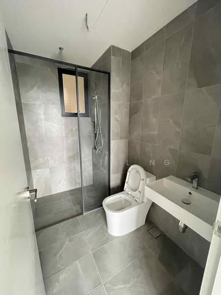 Service Residence for Sale at Alira @ Metropark Subang - Krystal Ng - Bathroom - PropertyGuru.com.my