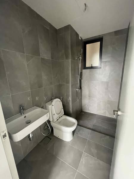 Service Residence for Sale at Alira @ Metropark Subang - Krystal Ng - Bathroom - PropertyGuru.com.my