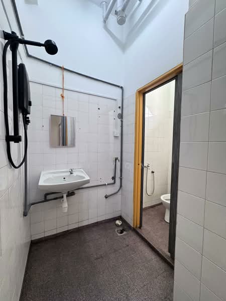 Office for Rent in Bandar Menjalara (Kuala Lumpur) - Jay Yong - Bathroom - PropertyGuru.com.my
