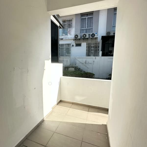 2-storey Terraced House for Rent in Setia Eco Gardens (Gelang Patah) - Poey Loh - Balcony - PropertyGuru.com.my