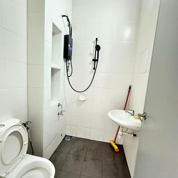 2-storey Terraced House for Rent in Setia Eco Gardens (Gelang Patah) - Poey Loh - Bathroom - PropertyGuru.com.my