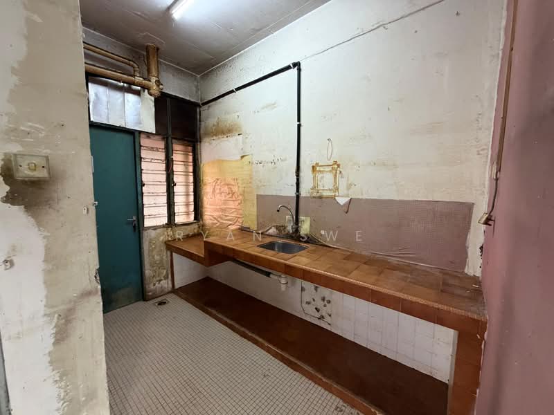 Pangsapuri untuk Dijual di Enggang - Ryan Swe - Kitchen - PropertyGuru.com.my