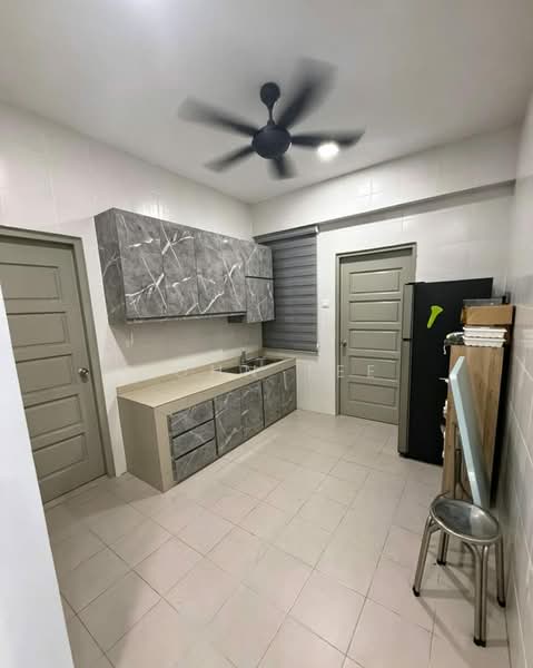 Apartment for Rent at The Venus (Pangsapuri Sejati) - John Tee - Kitchen - PropertyGuru.com.my