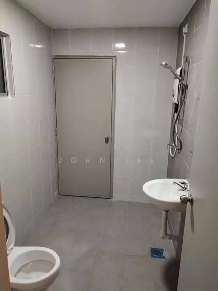 Apartment for Rent at The Venus (Pangsapuri Sejati) - John Tee - Bathroom - PropertyGuru.com.my