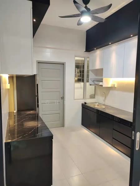 Apartment for Rent at The Venus (Pangsapuri Sejati) - John Tee - Kitchen - PropertyGuru.com.my