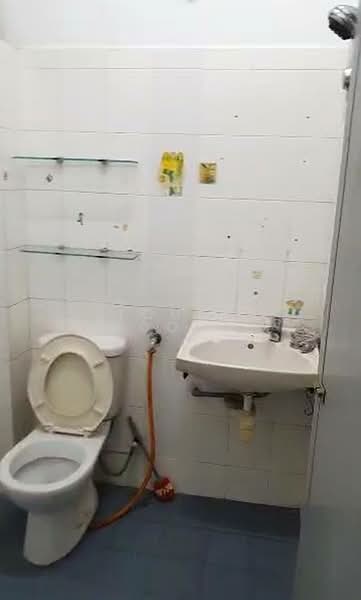 1-storey Terraced House for Sale in Taman Bukit Maluri (Kepong) - Louis Foong - Bathroom - PropertyGuru.com.my